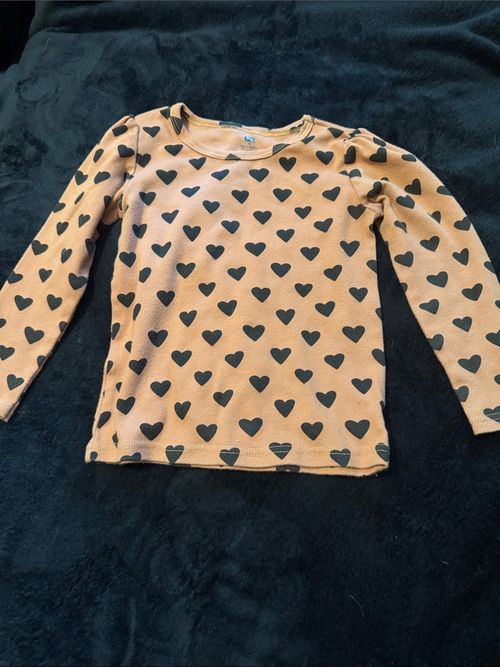 Girls' Long-Sleeve Heart Print Top - Tan with Black Hearts